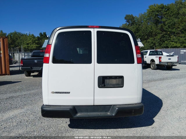 45913260 :رقم المزاد ، 1GAWGEFP0L1256427 vin ، 2020 Chevrolet Express Passenger Rwd 2500 Regular Wheelbase Ls مزاد بيع