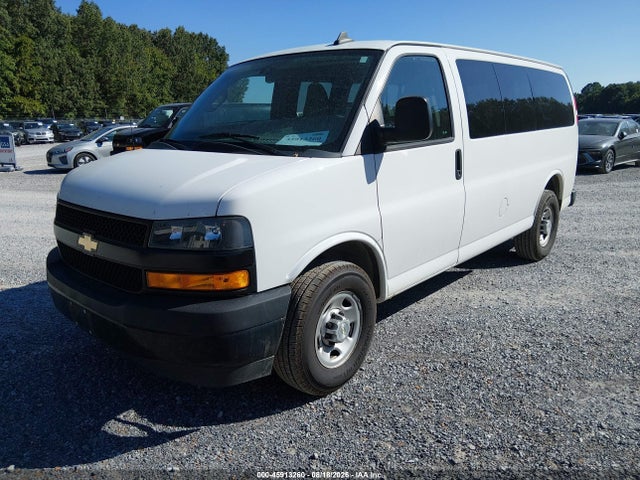 45913260 :رقم المزاد ، 1GAWGEFP0L1256427 vin ، 2020 Chevrolet Express Passenger Rwd 2500 Regular Wheelbase Ls مزاد بيع
