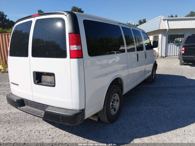 45913260 :رقم المزاد ، 1GAWGEFP0L1256427 vin ، 2020 Chevrolet Express Passenger Rwd 2500 Regular Wheelbase Ls مزاد بيع