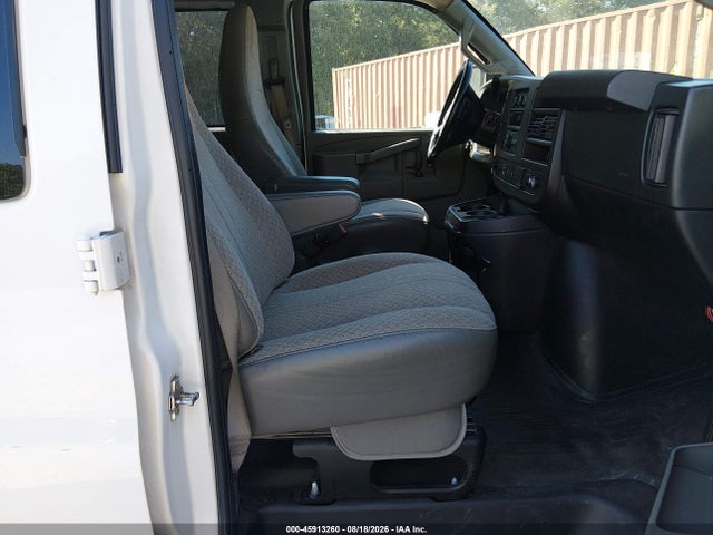 45913260 :رقم المزاد ، 1GAWGEFP0L1256427 vin ، 2020 Chevrolet Express Passenger Rwd 2500 Regular Wheelbase Ls مزاد بيع