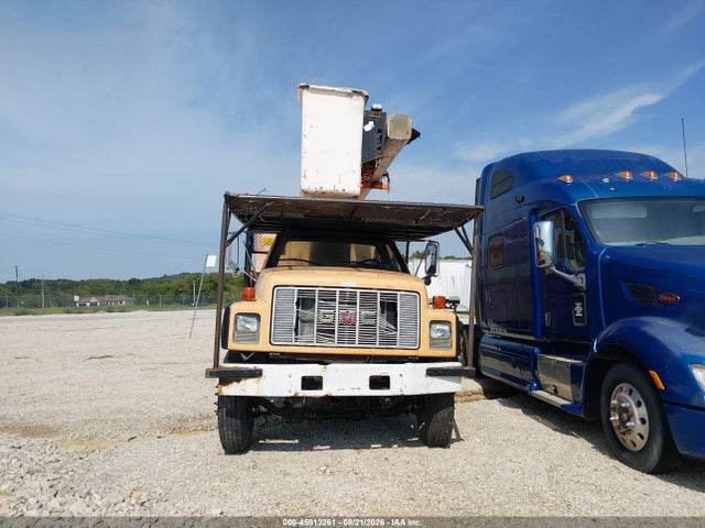 2000 Gmc C-series C7h042 მანქანა იყიდება აუქციონზე, vin: 1GDL7H1D2YJ504706, აუქციონის ნომერი: 45913261