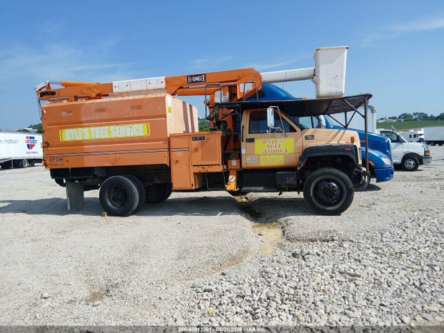 2000 Gmc C-series C7h042 მანქანა იყიდება აუქციონზე, vin: 1GDL7H1D2YJ504706, აუქციონის ნომერი: 45913261