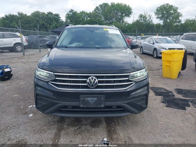 2022 Volkswagen Tiguan 2.0t Se მანქანა იყიდება აუქციონზე, vin: 3VV2B7AX0NM023257, აუქციონის ნომერი: 45913307