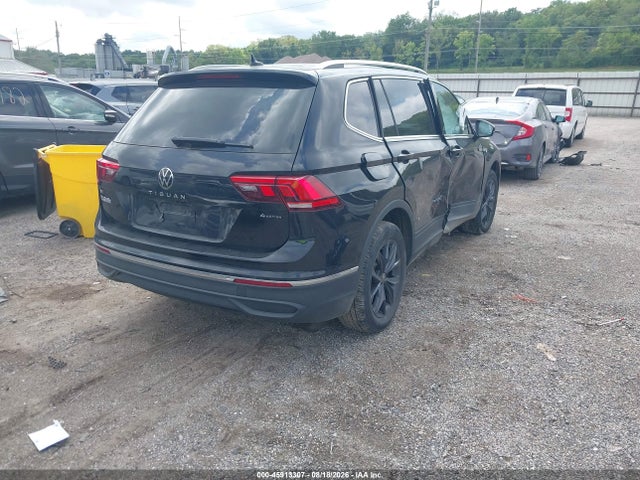 2022 Volkswagen Tiguan 2.0t Se მანქანა იყიდება აუქციონზე, vin: 3VV2B7AX0NM023257, აუქციონის ნომერი: 45913307