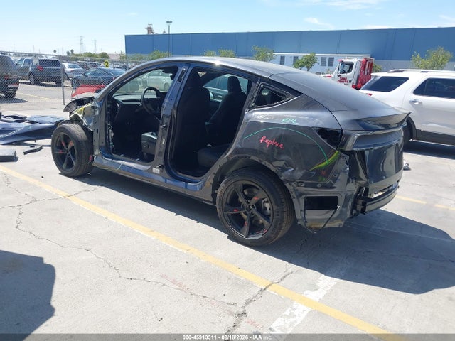 2026 Tesla Model Y Premium/rear-wheel Drive მანქანა იყიდება აუქციონზე, vin: 7SAYGDED2TF614610, აუქციონის ნომერი: 45913311