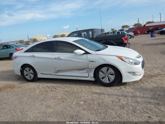2014 Hyundai Sonata Hybrid მანქანა იყიდება აუქციონზე, vin: KMHEC4A48EA118123, აუქციონის ნომერი: 45913327
