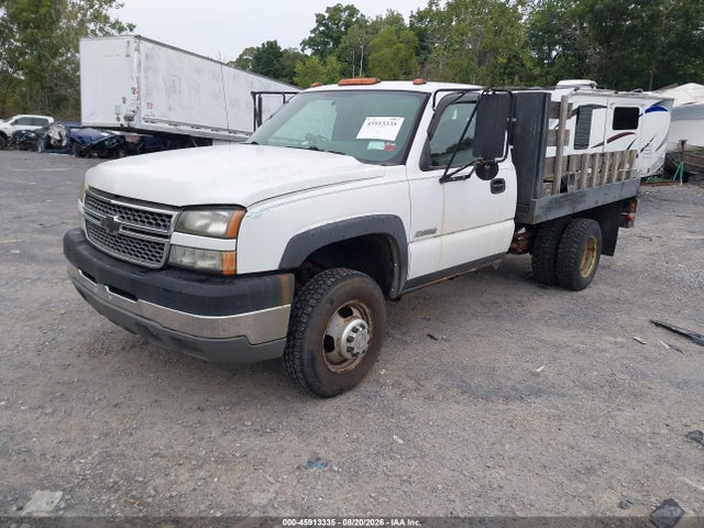 45913335 :رقم المزاد ، 1GBJC34U55E290034 vin ، 2005 Chevrolet Silverado 3500 Chassis Work Truck مزاد بيع