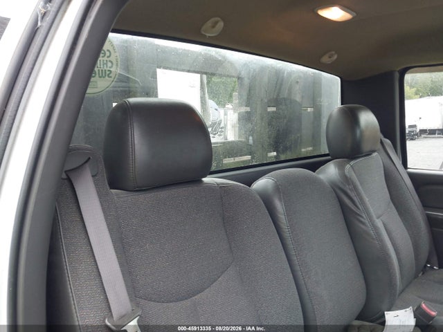 45913335 :رقم المزاد ، 1GBJC34U55E290034 vin ، 2005 Chevrolet Silverado 3500 Chassis Work Truck مزاد بيع