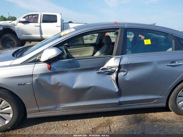 Продажа на аукционе авто 2016 Hyundai Sonata Hybrid Se, vin: KMHE24L16GA027022, номер лота: 45913381