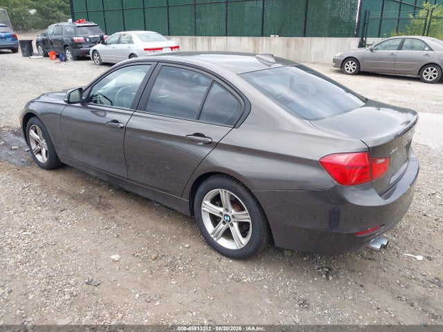 2015 Bmw 328i Xdrive მანქანა იყიდება აუქციონზე, vin: WBA3B5C50FF961180, აუქციონის ნომერი: 45913382