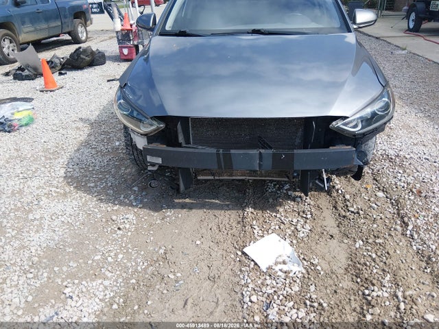 5NPD84LF3JH297951 Hyundai ELANTRA SEL