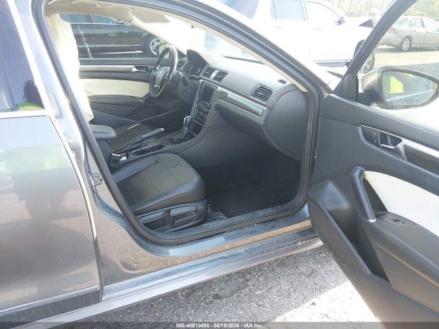 Продаж на аукціоні авто 2017 Volkswagen Passat 1.8t Se, vin: 1VWBT7A37HC036308, номер лоту: 45913498