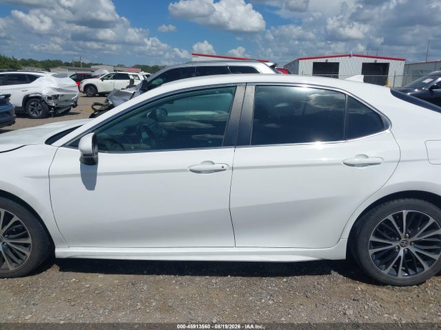 45913560 :رقم المزاد ، 4T1G11AK7LU965657 vin ، 2020 Toyota Camry Se مزاد بيع