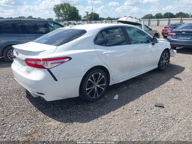 45913560 :رقم المزاد ، 4T1G11AK7LU965657 vin ، 2020 Toyota Camry Se مزاد بيع