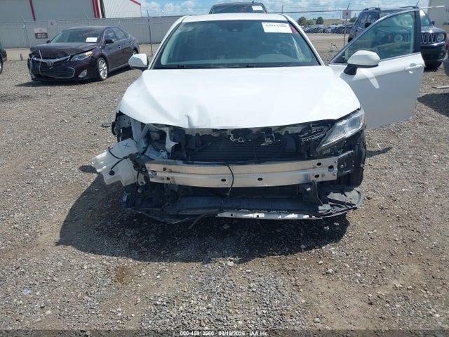 45913560 :رقم المزاد ، 4T1G11AK7LU965657 vin ، 2020 Toyota Camry Se مزاد بيع