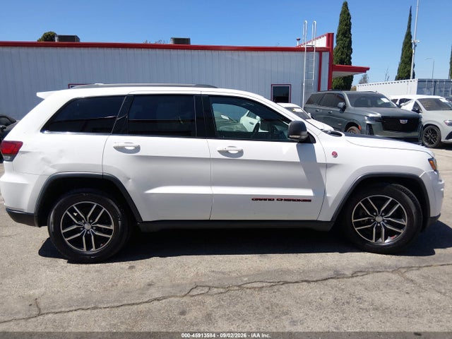 Auction sale of the 2017 Jeep Grand Cherokee Trailhawk 4x4, vin: 1C4RJFLG1HC662227, lot number: 45913584