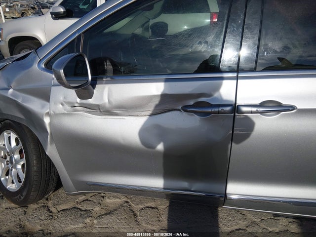 Chrysler Pacifica Touring L 2020 2C4RC1BG7LR116109 Image 17