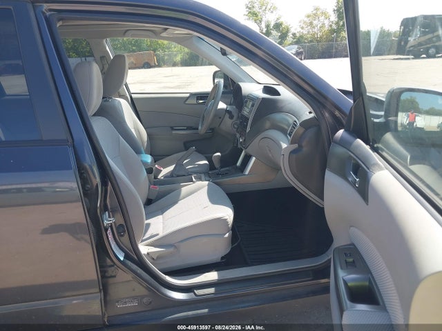 45913597 :رقم المزاد ، JF2SHBDC6BH730499 vin ، 2011 Subaru Forester 2.5x Premium مزاد بيع