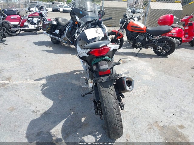 Kawasaki Ex300 B 2014 JKAEX8B16EA000697 Image 6