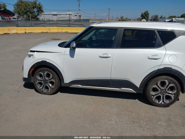 KNDJ23AU1N7163644 KIA Soul X-line