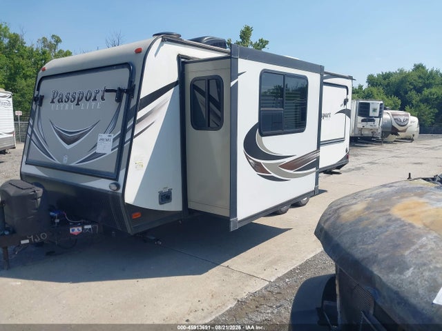 2018 Keystone Passport 217exp მანქანა იყიდება აუქციონზე, vin: 4YDT21729JK417950, აუქციონის ნომერი: 45913691