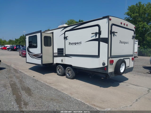 2018 Keystone Passport 217exp მანქანა იყიდება აუქციონზე, vin: 4YDT21729JK417950, აუქციონის ნომერი: 45913691