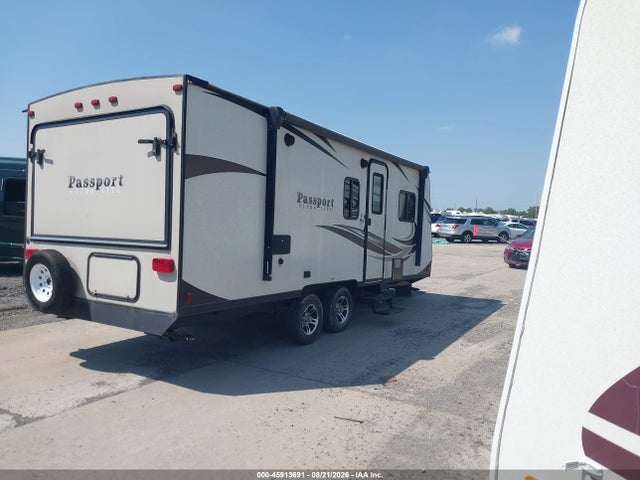 2018 Keystone Passport 217exp მანქანა იყიდება აუქციონზე, vin: 4YDT21729JK417950, აუქციონის ნომერი: 45913691