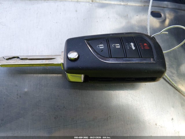 45913692 :رقم المزاد ، 4T1G11AK9MU483774 vin ، 2021 Toyota Camry Se مزاد بيع