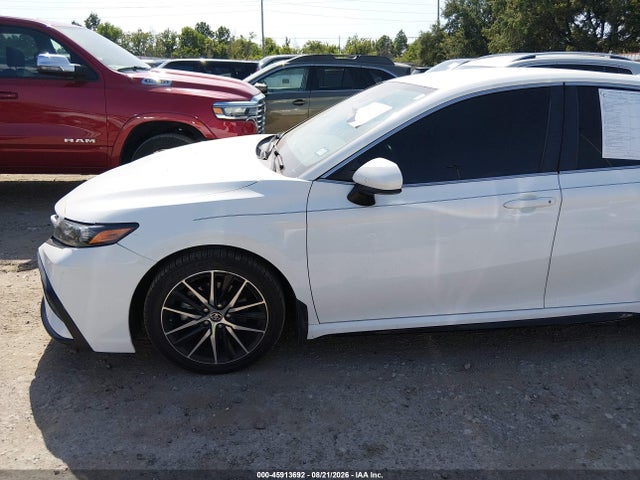 45913692 :رقم المزاد ، 4T1G11AK9MU483774 vin ، 2021 Toyota Camry Se مزاد بيع