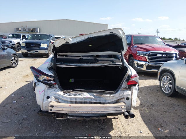 45913692 :رقم المزاد ، 4T1G11AK9MU483774 vin ، 2021 Toyota Camry Se مزاد بيع
