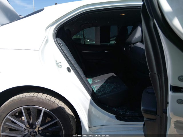 45913692 :رقم المزاد ، 4T1G11AK9MU483774 vin ، 2021 Toyota Camry Se مزاد بيع