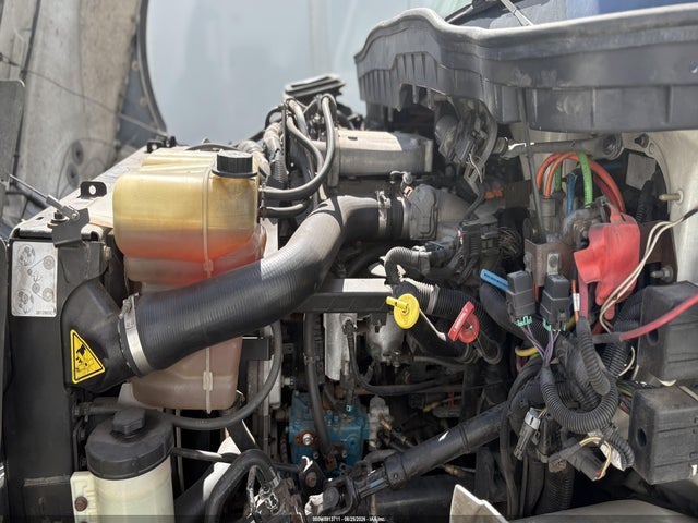 45913711 :رقم المزاد ، 1HTMMAAN9DH303195 vin ، 2013 International 4000 4300 مزاد بيع