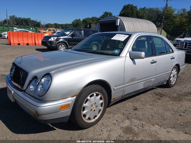 Продажа на аукционе авто 1998 Mercedes-benz E 300 Diesel, vin: WDBJF25F7WA542063, номер лота: 45913716
