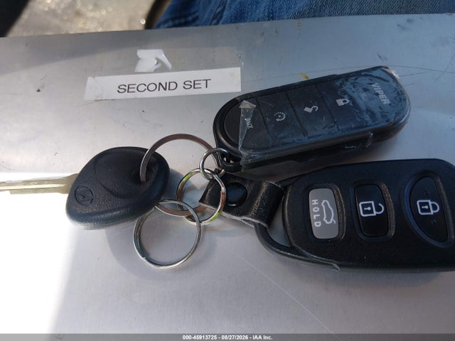 2013 Hyundai Elantra Gls მანქანა იყიდება აუქციონზე, vin: 5NPDH4AE9DH437130, აუქციონის ნომერი: 45913725