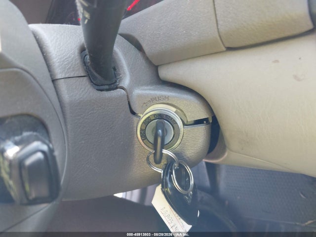 2005 Toyota Camry Le მანქანა იყიდება აუქციონზე, vin: 4T1BE32K05U962093, აუქციონის ნომერი: 45913803