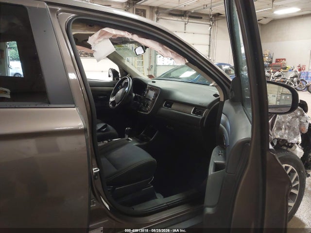 2016 Mitsubishi Outlander Se მანქანა იყიდება აუქციონზე, vin: JA4AZ3A34GZ021387, აუქციონის ნომერი: 45913818