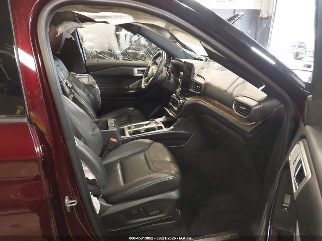 Продажа на аукционе авто 2022 Ford Explorer Platinum, vin: 1FM5K8HC1NGB69242, номер лота: 45913852