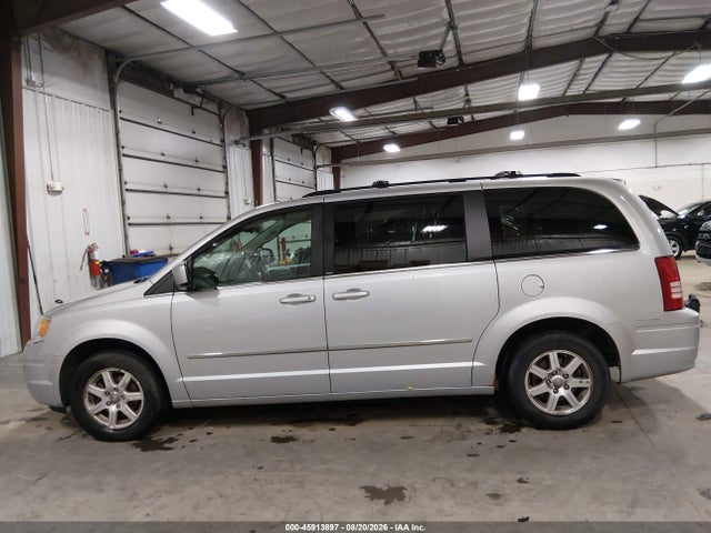 45913897 :رقم المزاد ، 2A8HR541X9R529296 vin ، 2009 Chrysler Town & Country Touring مزاد بيع