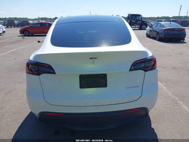 Продажа на аукционе авто 2023 Tesla Model Y Awd/long Range Dual Motor All-wheel Drive, vin: 7SAYGDEE5PA060894, номер лота: 45913901