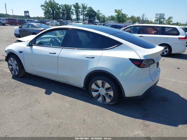 Продажа на аукционе авто 2023 Tesla Model Y Awd/long Range Dual Motor All-wheel Drive, vin: 7SAYGDEE5PA060894, номер лота: 45913901