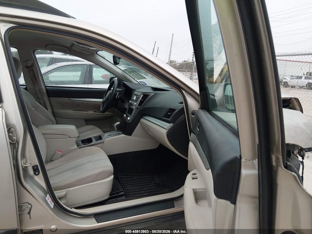 Продажа на аукционе авто 2014 Subaru Outback 2.5i, vin: 4S4BRCAC4E3247743, номер лота: 45913903