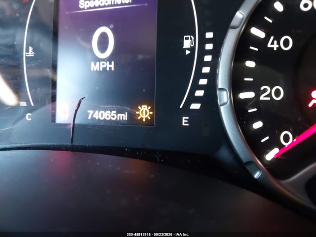 45913916 :رقم المزاد ، ZACNJBBB8KPK57656 vin ، 2019 Jeep Renegade Latitude 4x4 مزاد بيع