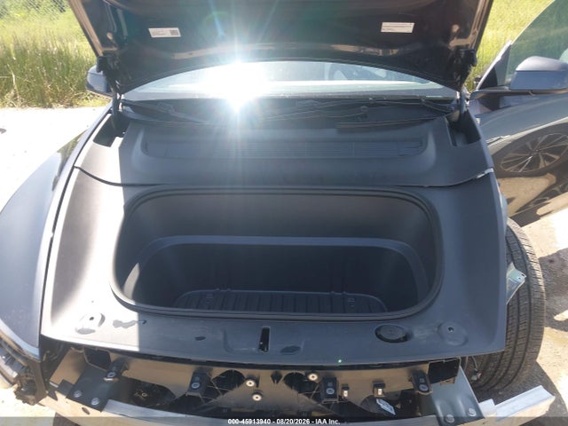 Продаж на аукціоні авто 2026 Tesla Model Y All-wheel Drive/long Range Launch Series/premium All-wheel Drive, vin: 7SAYGDEE6TA730642, номер лоту: 45913940