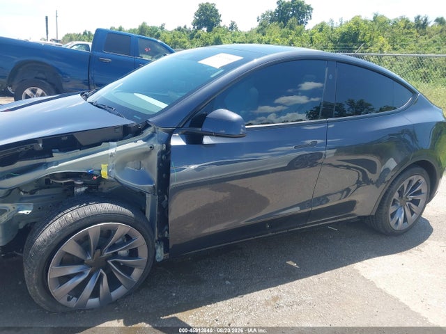 Продаж на аукціоні авто 2026 Tesla Model Y All-wheel Drive/long Range Launch Series/premium All-wheel Drive, vin: 7SAYGDEE6TA730642, номер лоту: 45913940