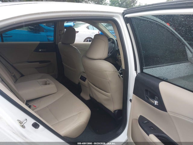 Продажа на аукционе авто 2016 Honda Accord Touring, vin: 1HGCR3F97GA027583, номер лота: 45913990