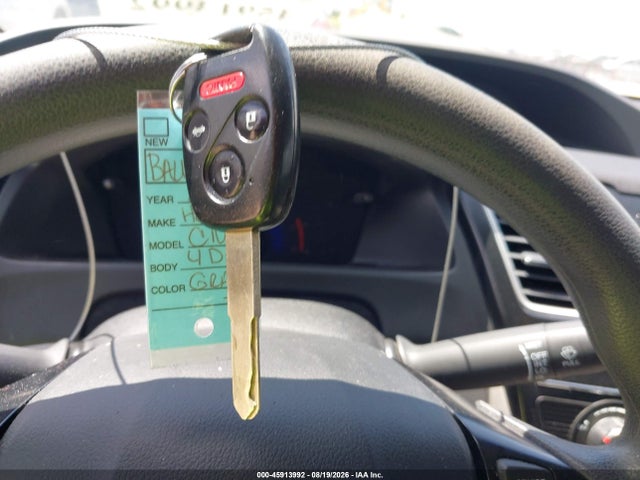45913992 :رقم المزاد ، 2HGFB2F58DH589630 vin ، 2013 Honda Civic Lx مزاد بيع