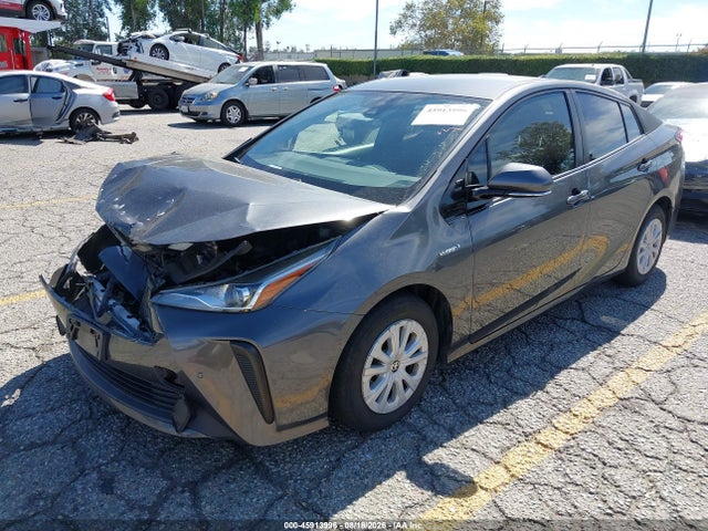 Toyota Prius Le 2019 JTDKARFU0K3083824 Image 2