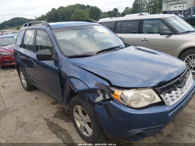 45914061 :رقم المزاد ، JF2SHABC1DG413686 vin ، 2013 Subaru Forester 2.5x مزاد بيع