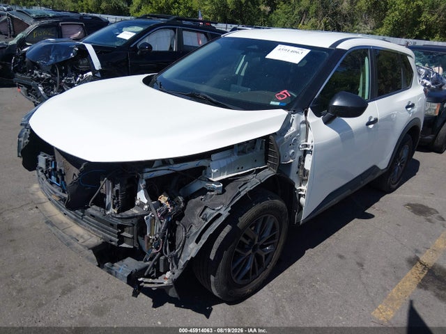 5N1AT3AA5MC707583 Nissan Rogue S Fwd