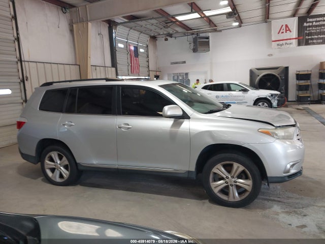 45914079 :رقم المزاد ، 5TDZK3EH6DS092882 vin ، 2013 Toyota Highlander Se V6 مزاد بيع
